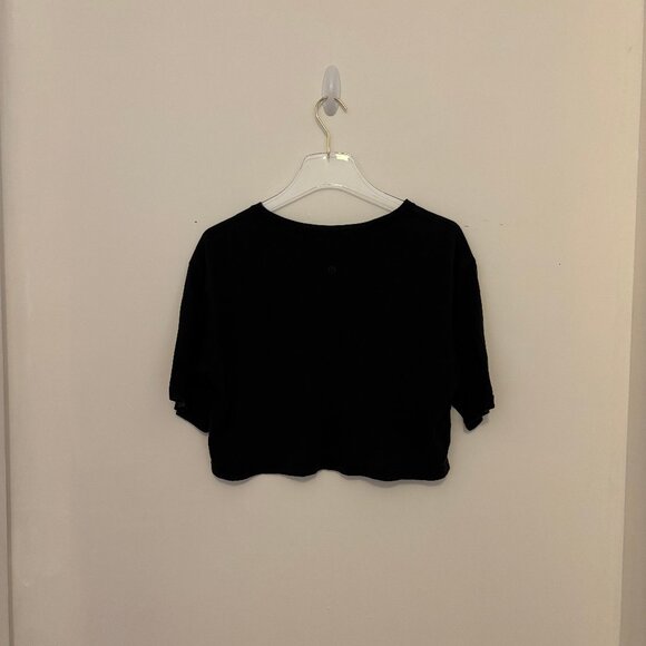 Lululemon Cortes Crop Tee (Expression) Black Women’s Sz 6/8 - Picture 3 of 5